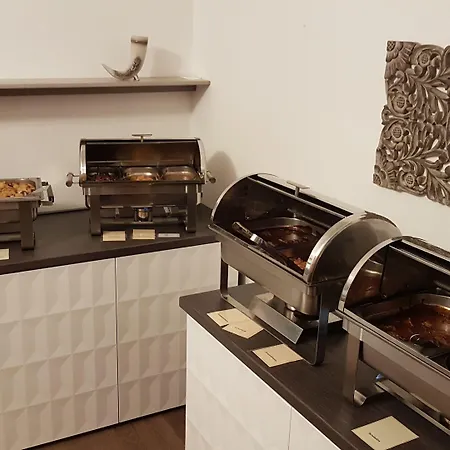 فندق Schollers Restaurant & 3*