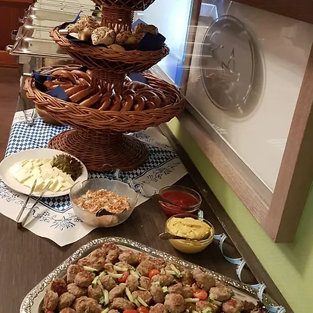 فندق Schollers Restaurant & 3*