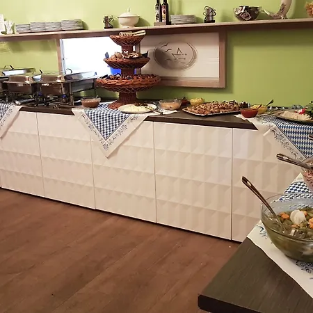 Schollers Restaurant & 3* ريندسبورغ